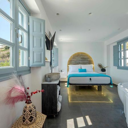 Blackstone Luxury Suites Emporio (Santorini) Exterior foto